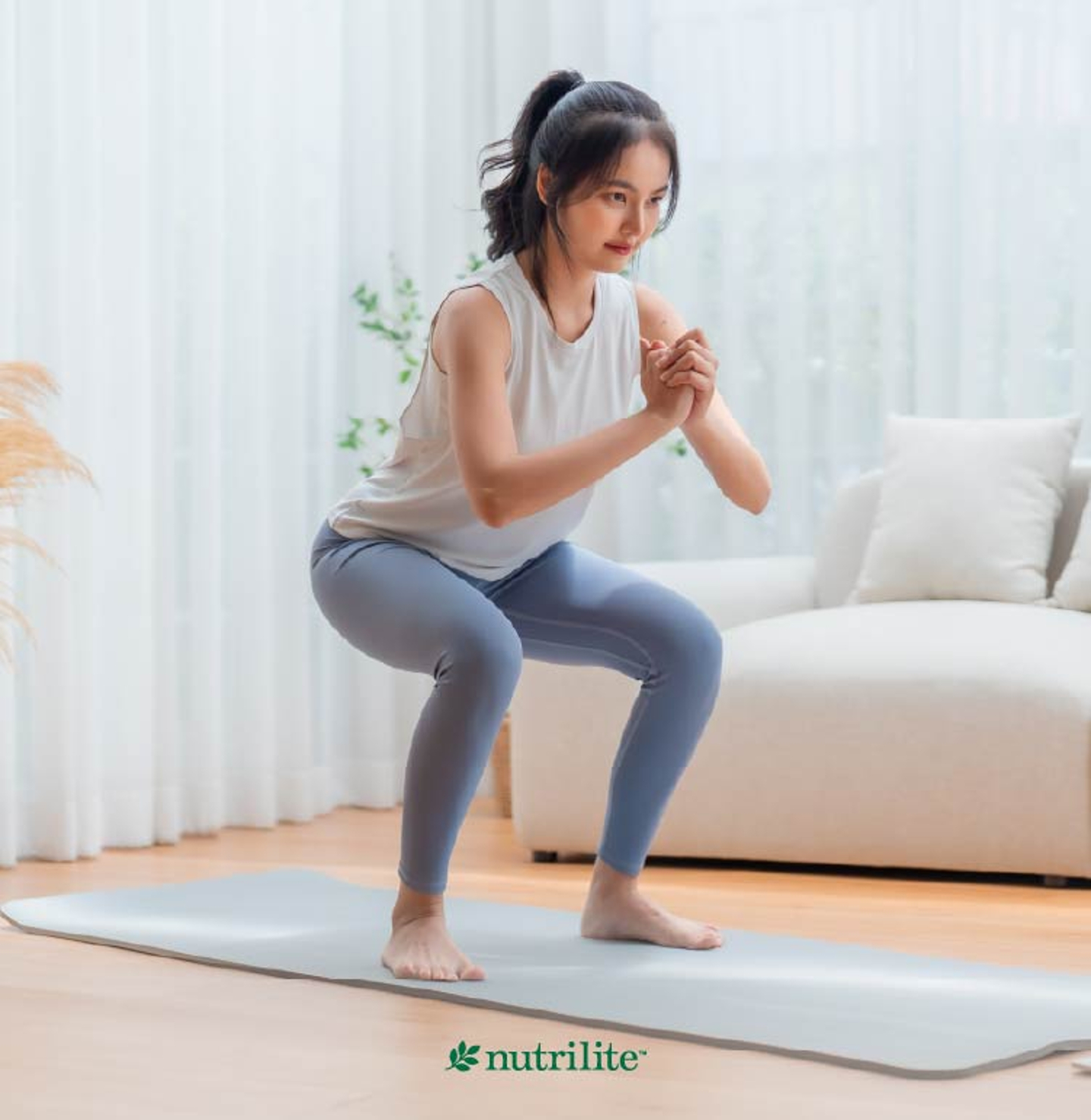 Bodyweight Squat (สควอทน้ำหนักตัว)